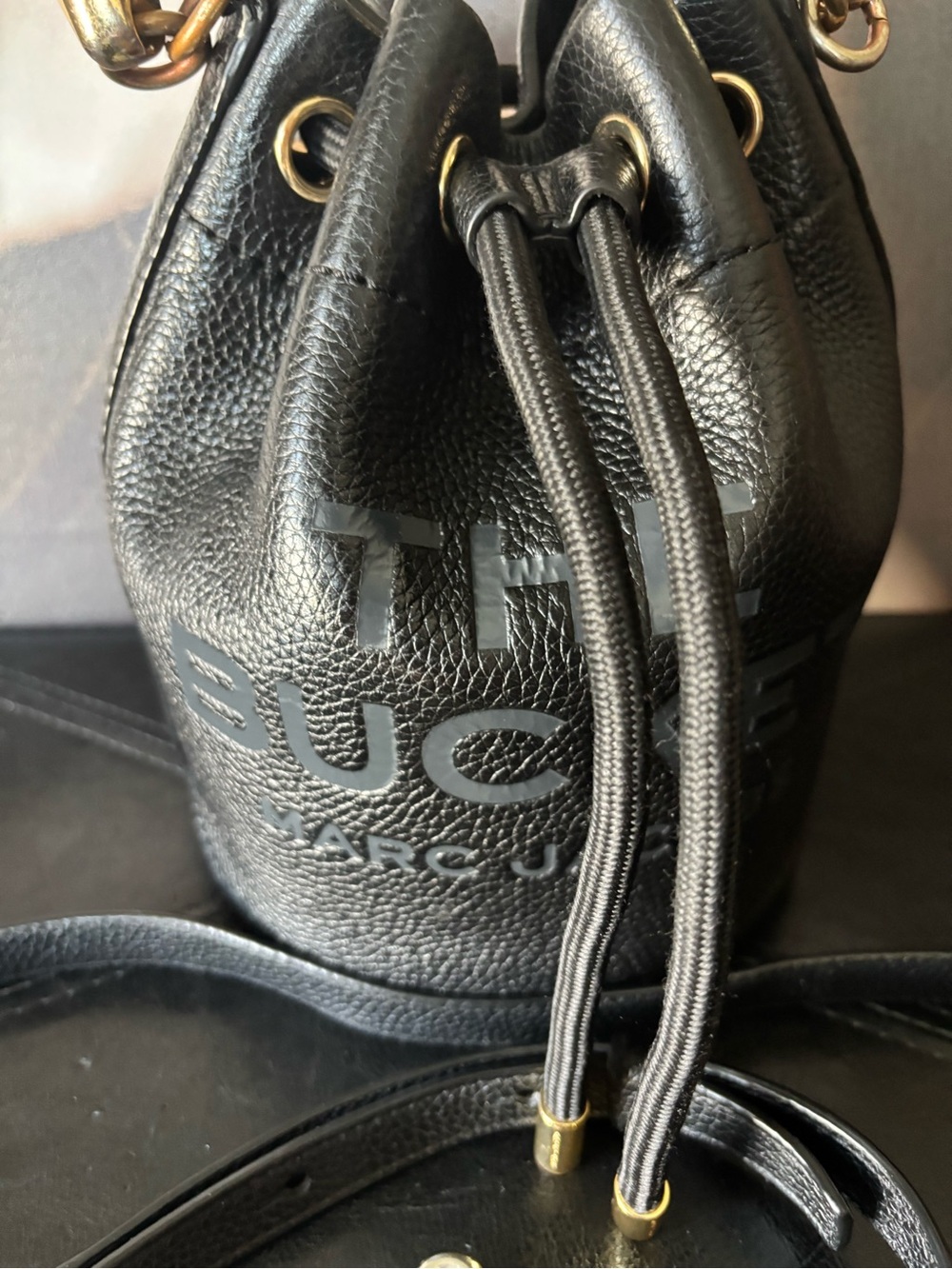 Marc Jacobs The Bucket Bag Black Leather - Picture 2 of 16